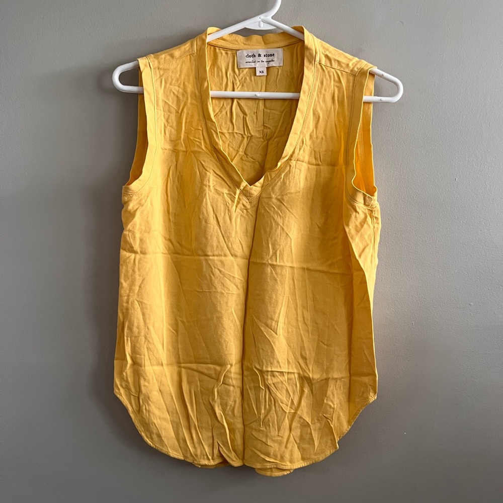 Cloth & Stone Sleeveless Blouse Lightweight Yellow XS NWOT